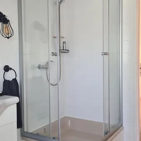 Kleine Ferienwohnung Mit Balkon Duvenstedt